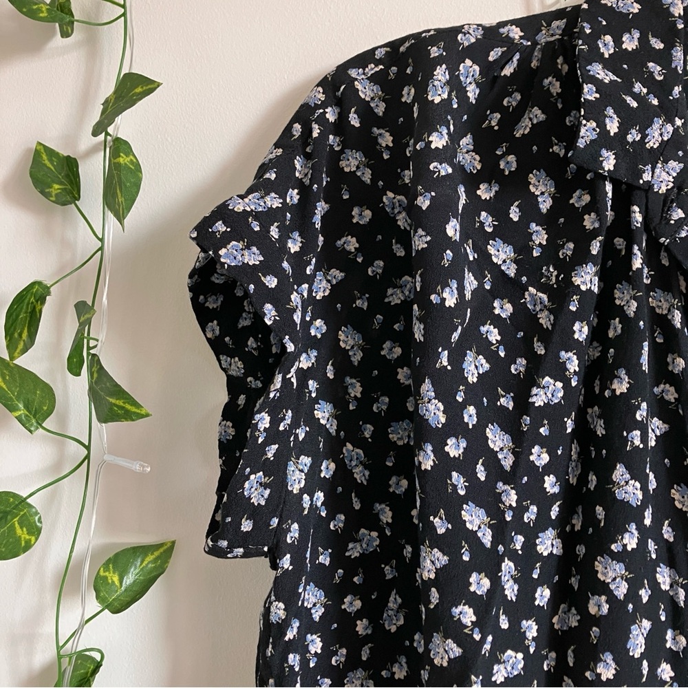 Madewell black floral button down Small